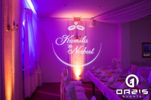 Projektor GOBO na weselu - wyświetlanie imion